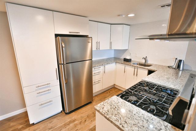 1800 Lavaca ST A-608, Austin, TX 78701