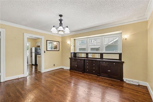 5642 Harrison Street, Kansas City, MO 64110