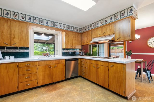 3024 Cherrywood Avenue, Bellingham, WA 98225