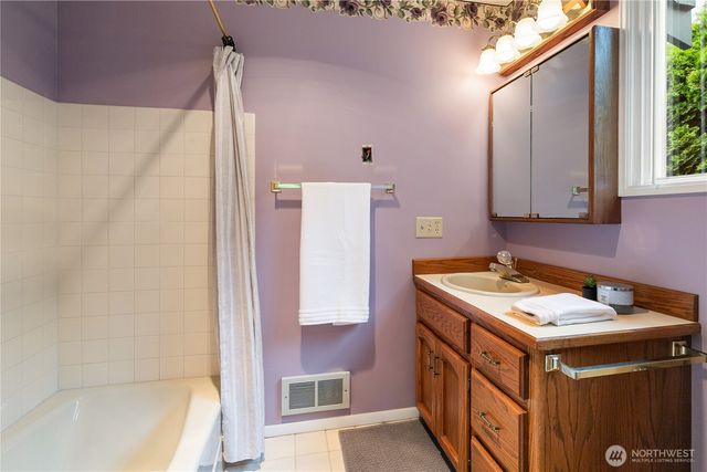 3024 Cherrywood Avenue, Bellingham, WA 98225