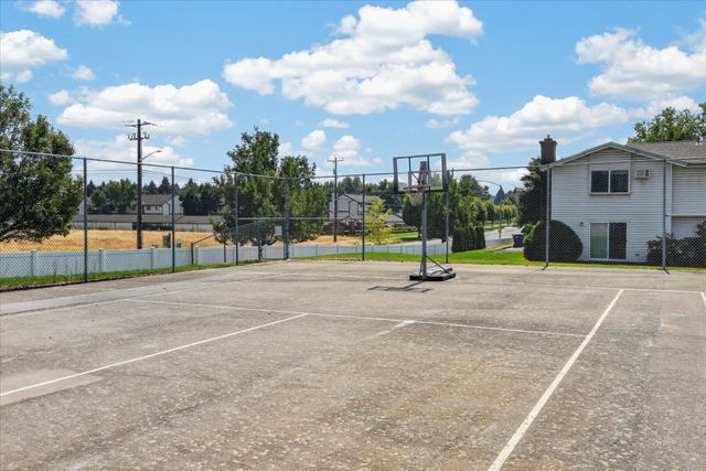 7878 N WILDING Dr, Spokane, WA 99208