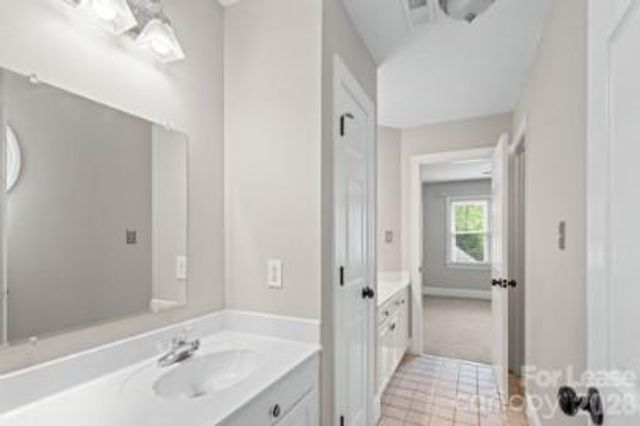 3833 Denmeade Drive, Charlotte, NC 28269