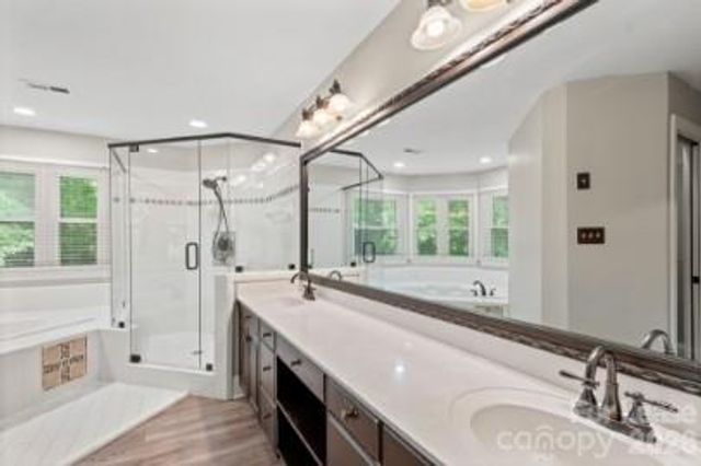 3833 Denmeade Drive, Charlotte, NC 28269