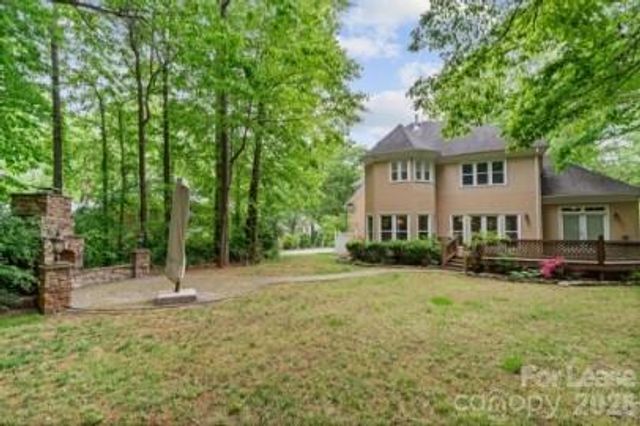 3833 Denmeade Drive, Charlotte, NC 28269