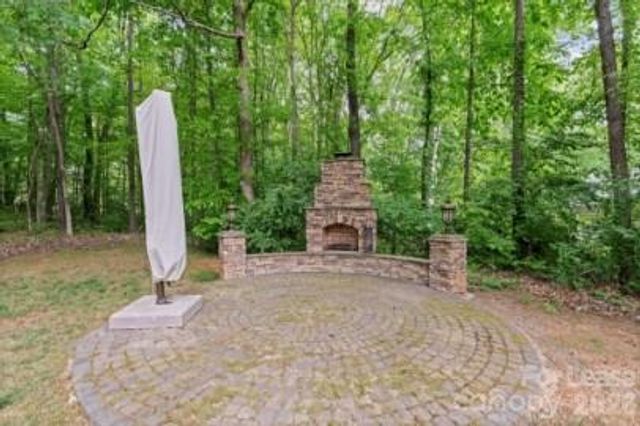 3833 Denmeade Drive, Charlotte, NC 28269