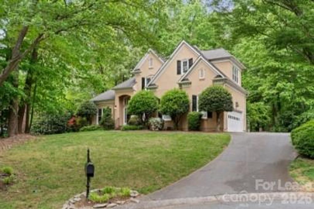 3833 Denmeade Drive, Charlotte, NC 28269