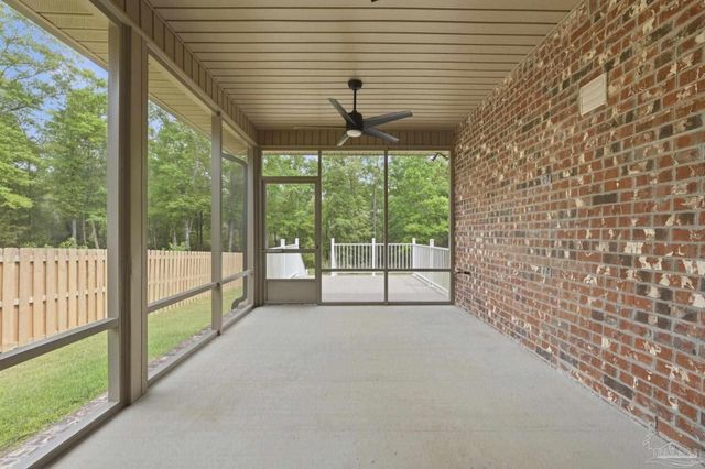 3050 Mountain Laurel Tr, Cantonment, FL 32533
