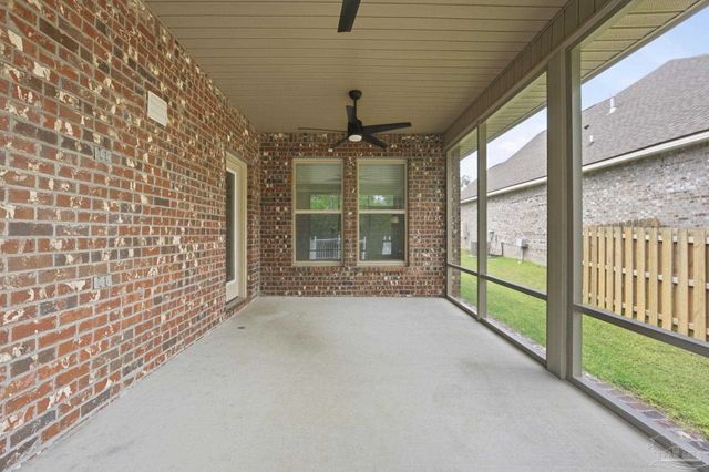 3050 Mountain Laurel Tr, Cantonment, FL 32533
