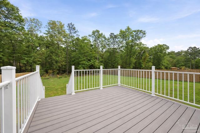 3050 Mountain Laurel Tr, Cantonment, FL 32533