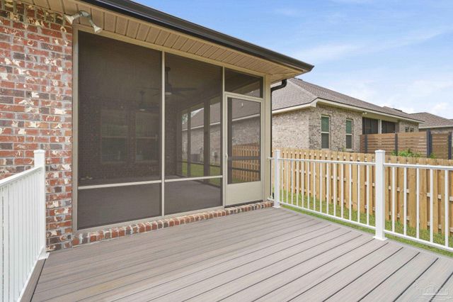 3050 Mountain Laurel Tr, Cantonment, FL 32533
