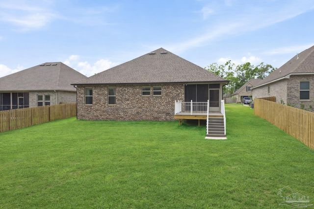 3050 Mountain Laurel Tr, Cantonment, FL 32533