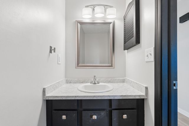 3614 Rochfort Bridge, Columbus, OH 43221