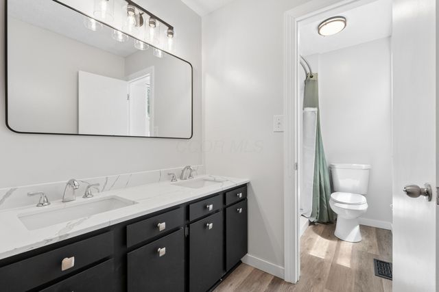 3614 Rochfort Bridge, Columbus, OH 43221