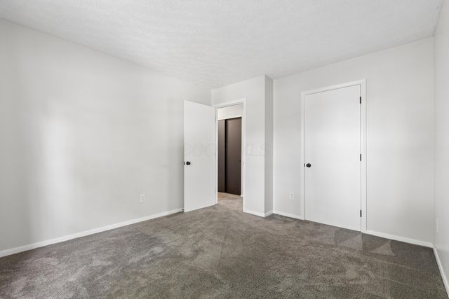 3614 Rochfort Bridge, Columbus, OH 43221