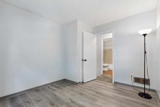 3614 Rochfort Bridge, Columbus, OH 43221
