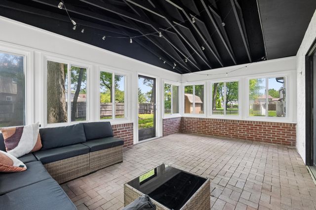 3614 Rochfort Bridge, Columbus, OH 43221
