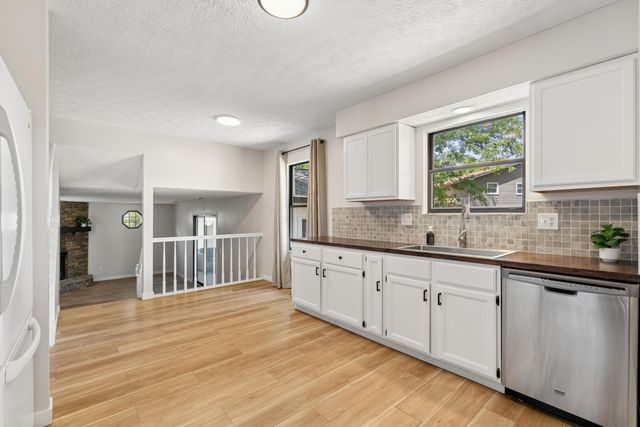 3614 Rochfort Bridge, Columbus, OH 43221