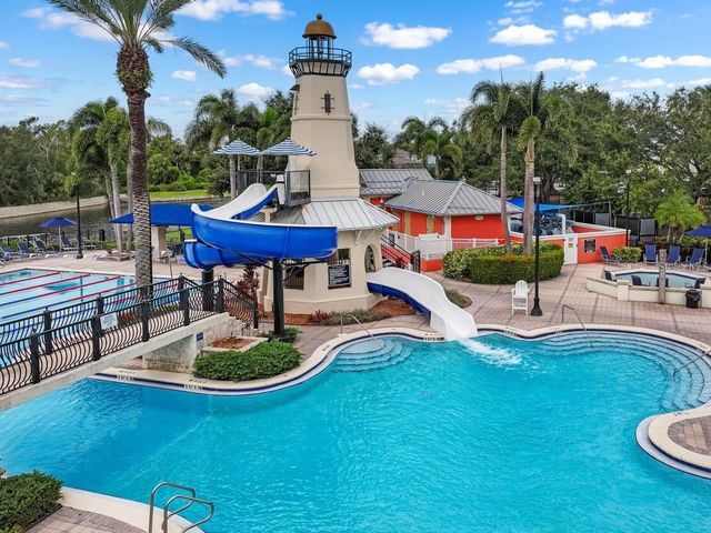 204 LATITUDE PLACE, Apollo Beach, FL 33572