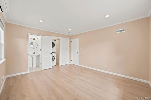 2811 Clearview Expressway, Bayside, NY 11360