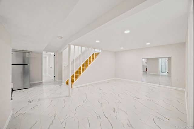 2811 Clearview Expressway, Bayside, NY 11360