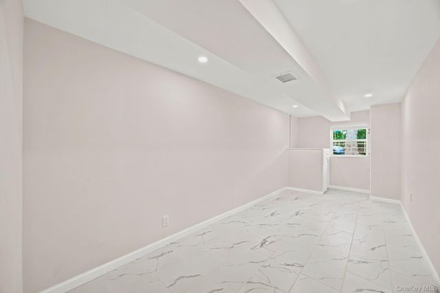2811 Clearview Expressway, Bayside, NY 11360