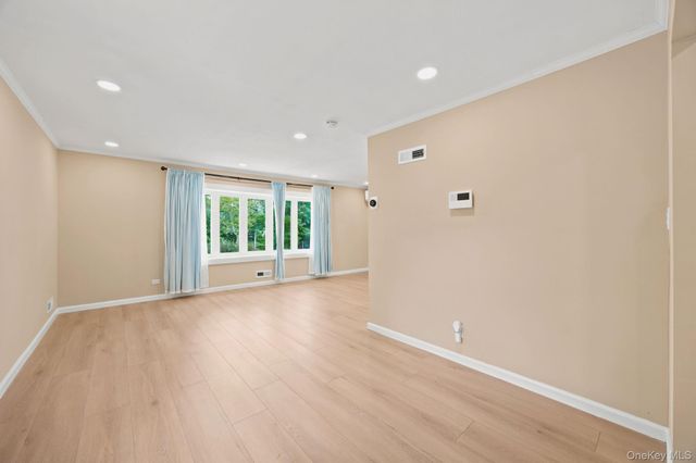 2811 Clearview Expressway, Bayside, NY 11360