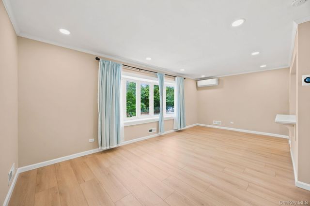 2811 Clearview Expressway, Bayside, NY 11360
