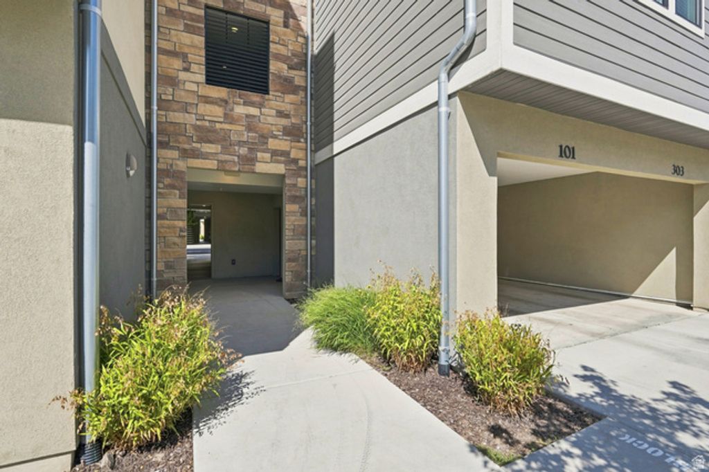 8373 S IRIS LUMI LN, Midvale, UT 84047 — photo 4