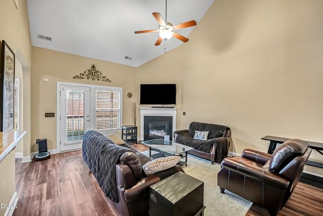 908 Sequoia Ridge Drive, Fuquay Varina, NC 27526