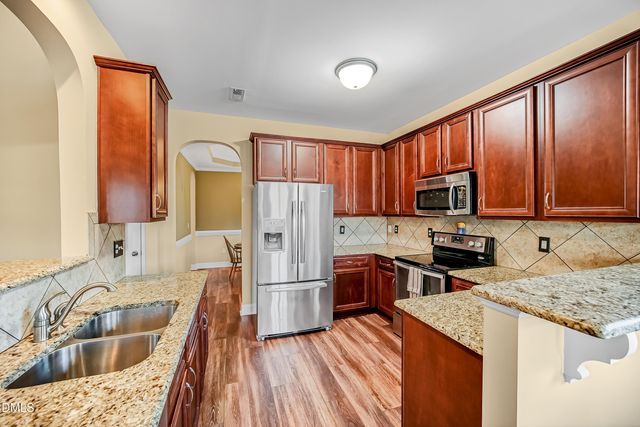 908 Sequoia Ridge Drive, Fuquay Varina, NC 27526