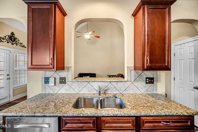 908 Sequoia Ridge Drive, Fuquay Varina, NC 27526