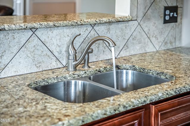 908 Sequoia Ridge Drive, Fuquay Varina, NC 27526