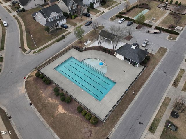 908 Sequoia Ridge Drive, Fuquay Varina, NC 27526