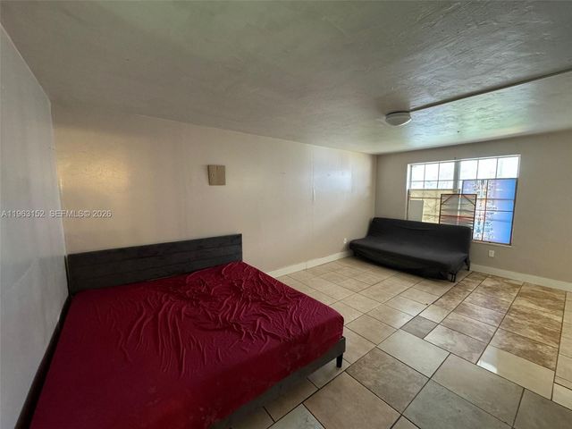 7841 Dunham Blvd 1, Miami, FL 33138