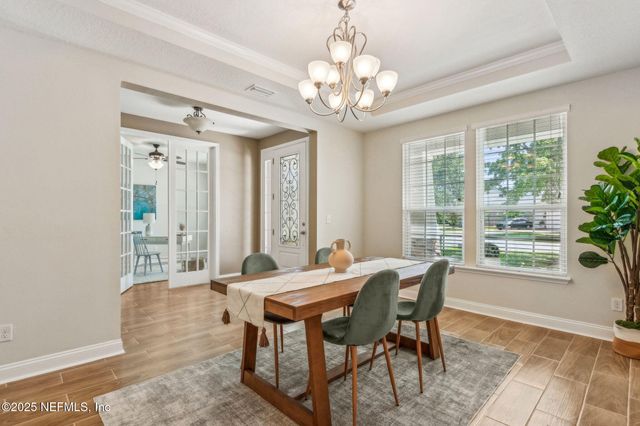 11470 GLENLAUREL OAKS Circle, Jacksonville, FL 32257