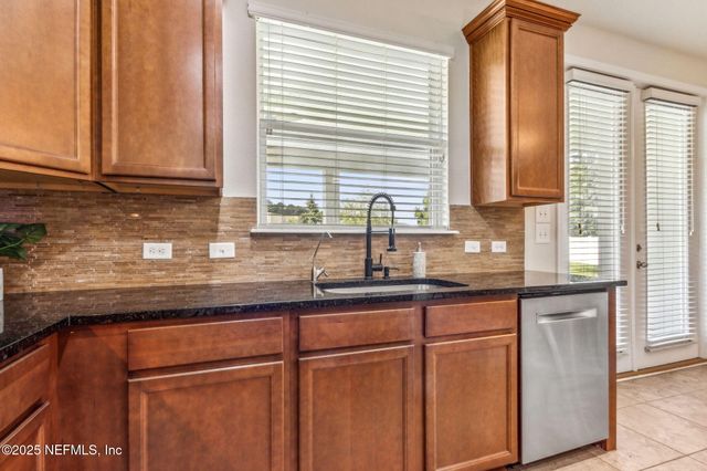 11470 GLENLAUREL OAKS Circle, Jacksonville, FL 32257