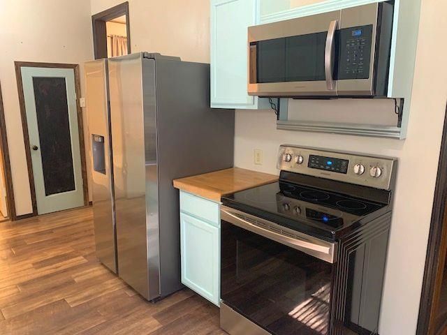 204 S Rothsay Ave, Minneapolis, KS 67467