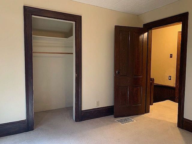 204 S Rothsay Ave, Minneapolis, KS 67467