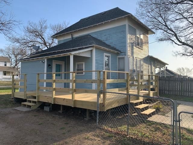 204 S Rothsay Ave, Minneapolis, KS 67467