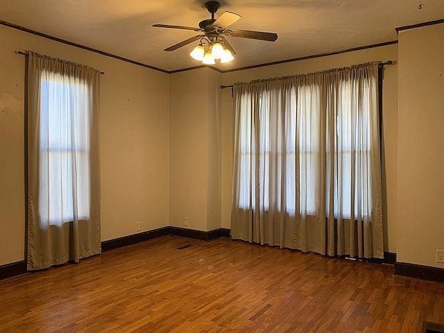 204 S Rothsay Ave, Minneapolis, KS 67467