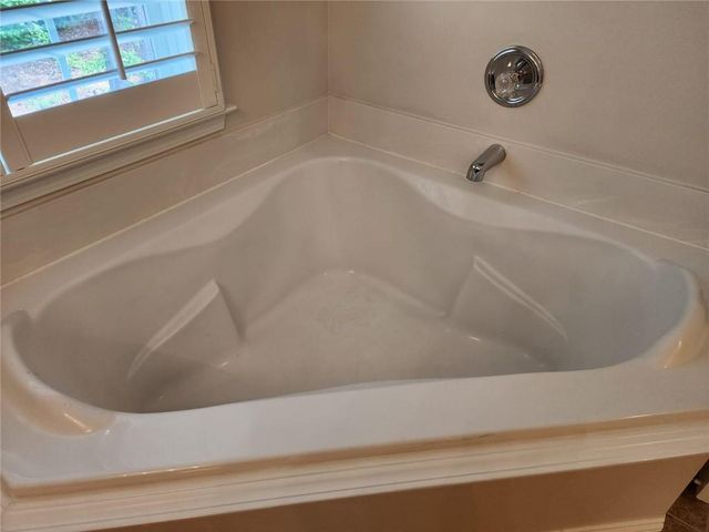 465 Roland Manor Drive, Dacula, GA 30019