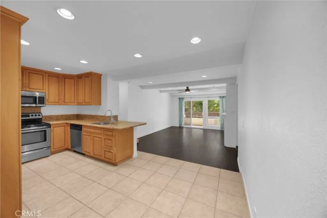 21372 Brookhurst 526, Huntington Beach, CA 92646