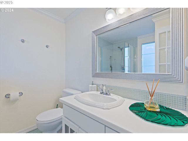 1116 Sw 51 St 206, Lincoln City, OR 97367