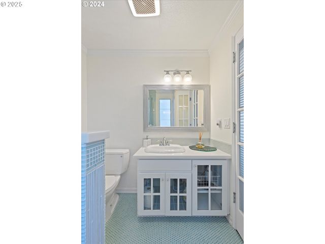 1116 Sw 51 St 206, Lincoln City, OR 97367