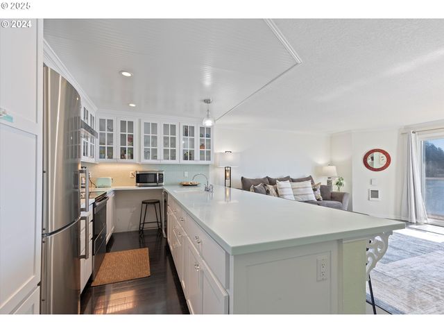 1116 Sw 51 St 206, Lincoln City, OR 97367