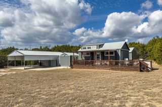 100 Creekview, Blum, TX 76627