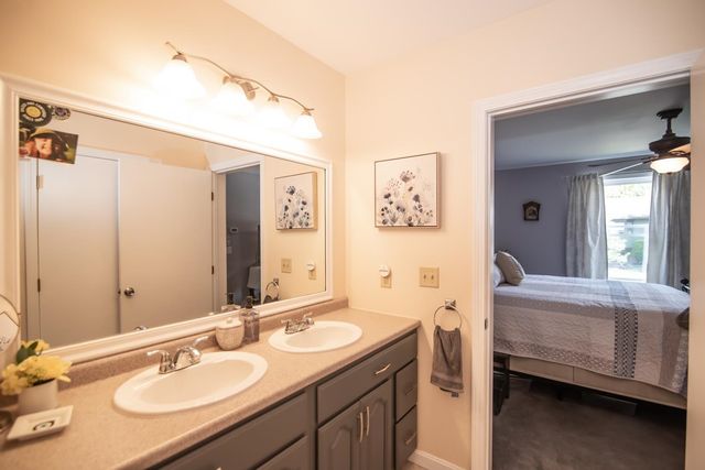 80 Rhode Island Avenue, Manchester, NH 03104
