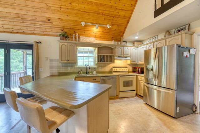 6744 Wood Lake Circle, Young Harris, GA 30582