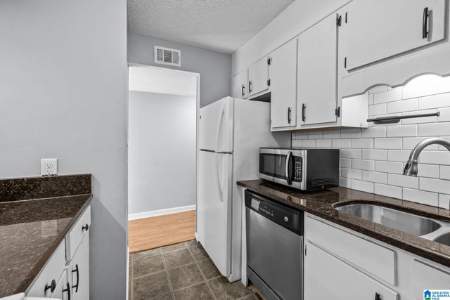 3350 ALTAMONT ROAD S, Birmingham, AL 35205