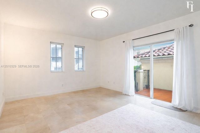 322 Madeira Avenue 405, Coral Gables, FL 33134